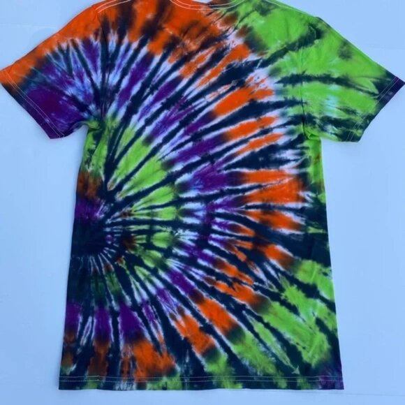 GILDAN Soft Style | Tie-Dye T-Shirt | Color: Purple,Lime,Orange,Black | Size:M - Picture 2 of 5